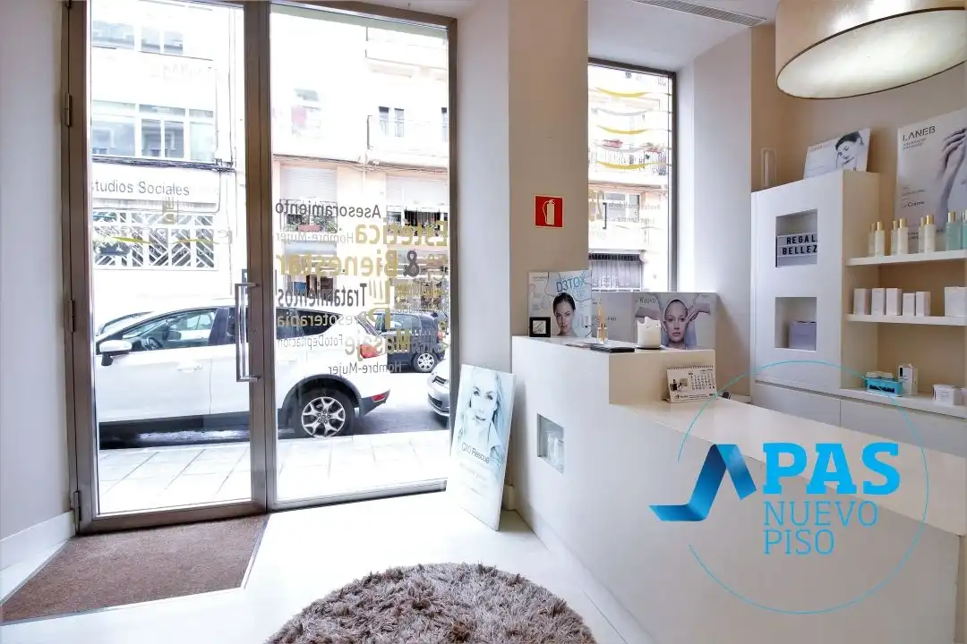 Local comercial en venda a Calle Magallanes, imagen 3