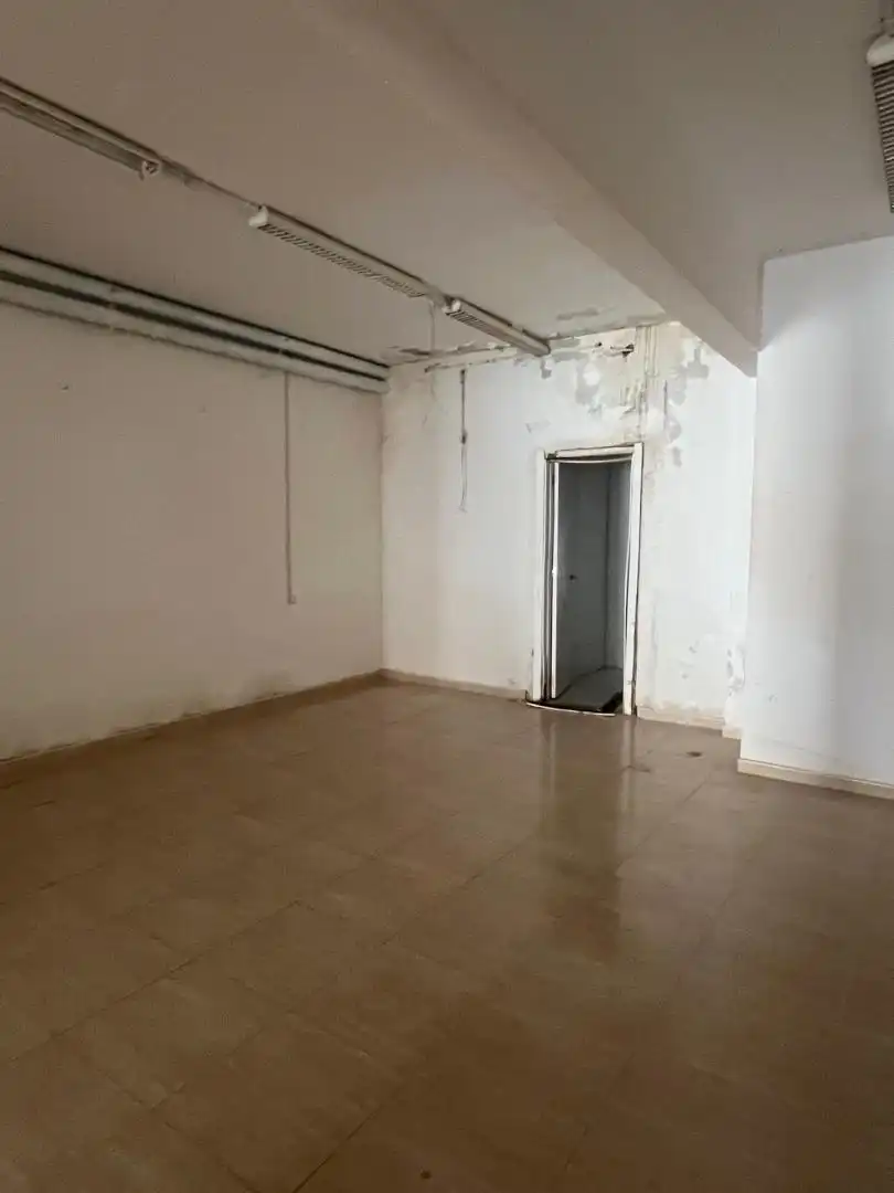 Business premises for sale in de Roger de Llúria, imagen 6