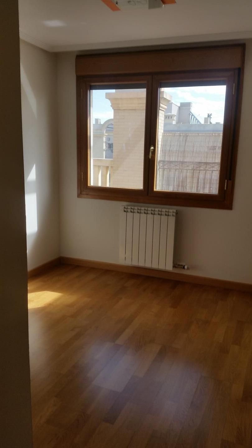 Schlafzimmer von Dachboden zum verkauf in Santa Marta de Tormes mit Heizung und Terrasse