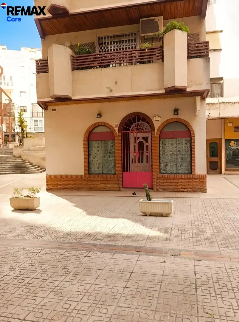 Local comercial en alquiler en Centro, imagen 2