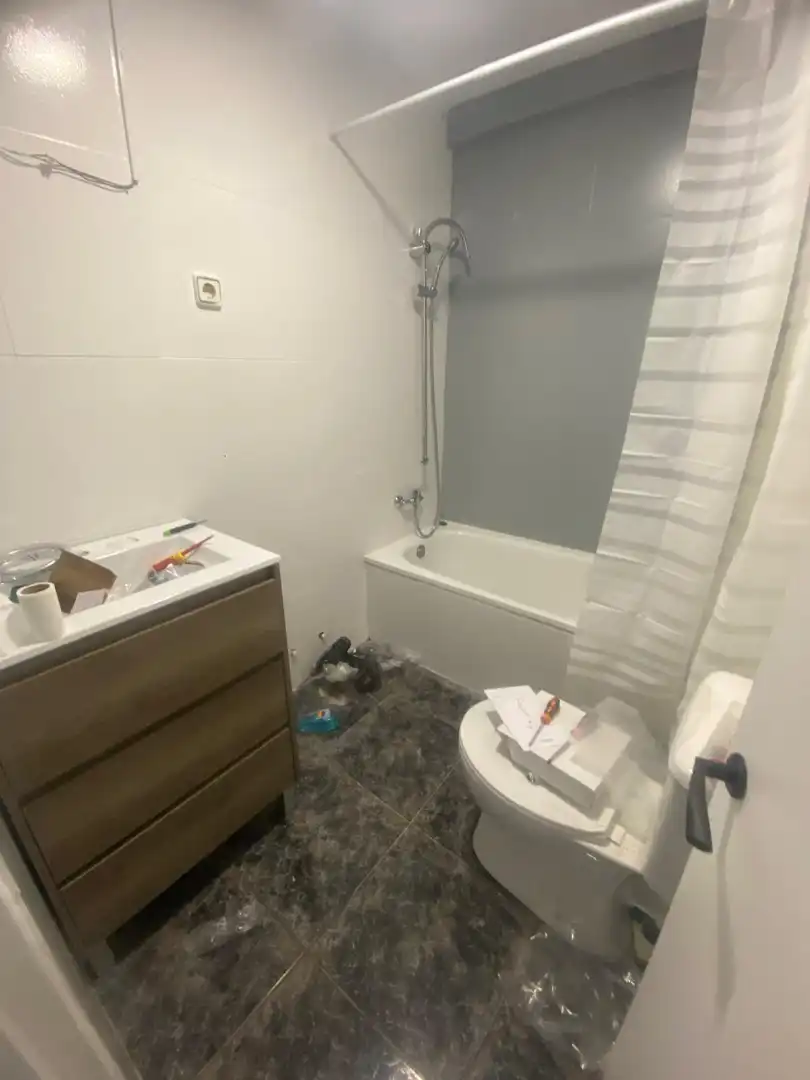 Baño de Piso en venta en Murcia con Balcón