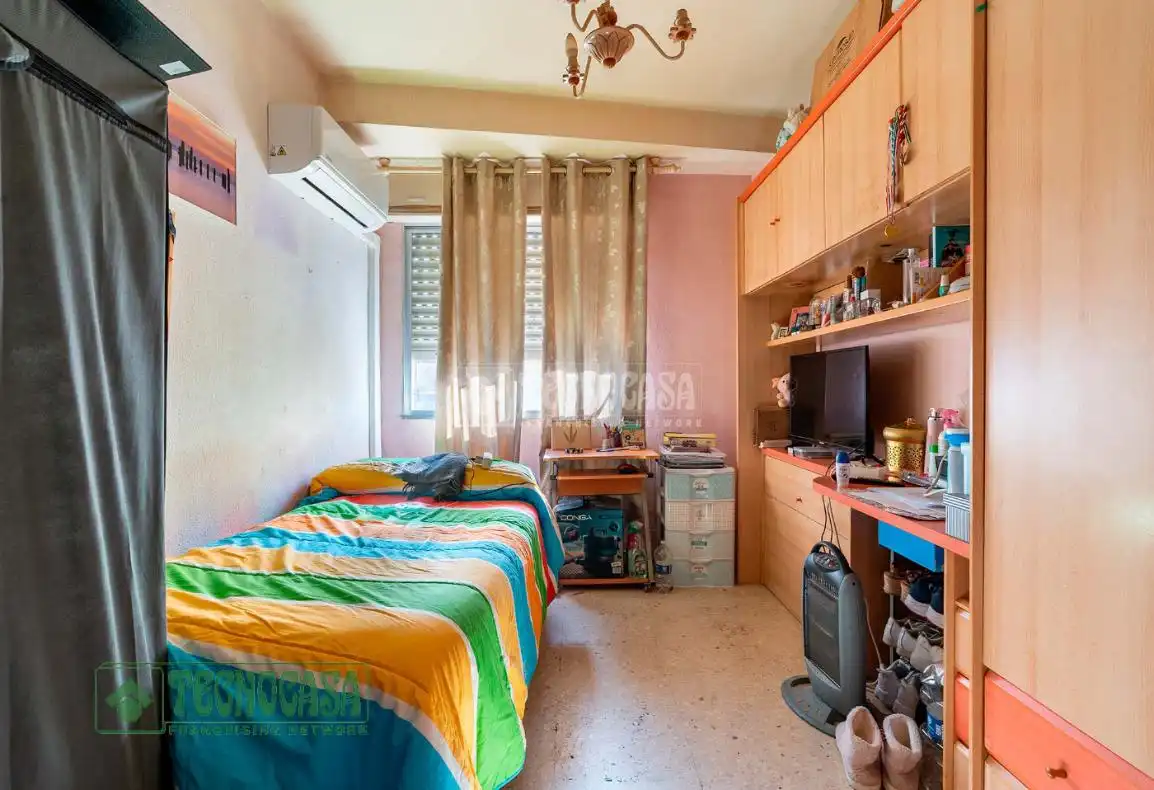 Habitación de Piso en venta en El Ejido con Amueblado