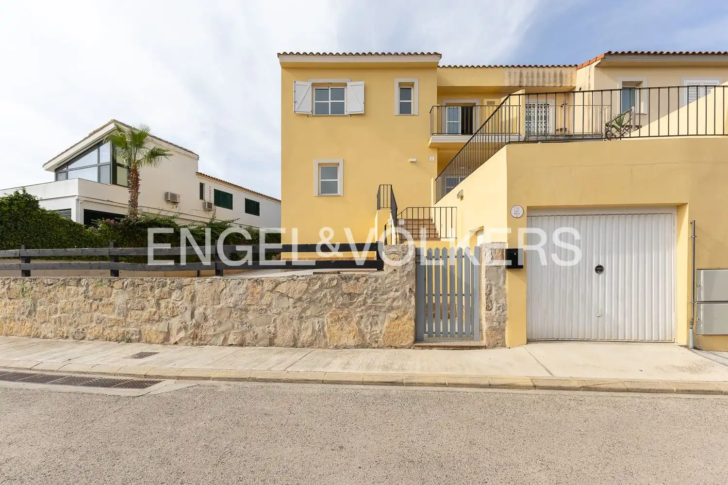 Exterior view of Houses for rent in Riba-roja de Túria, Valencia