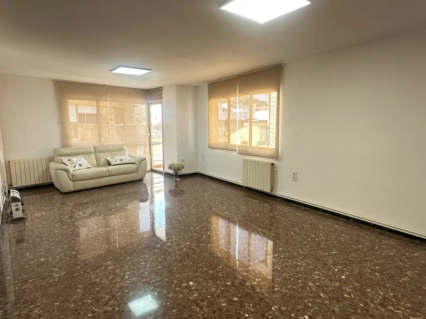 Sala de estar de Piso de alquiler en Sagunto / Sagunt con Calefacción, Amueblado y Balcón