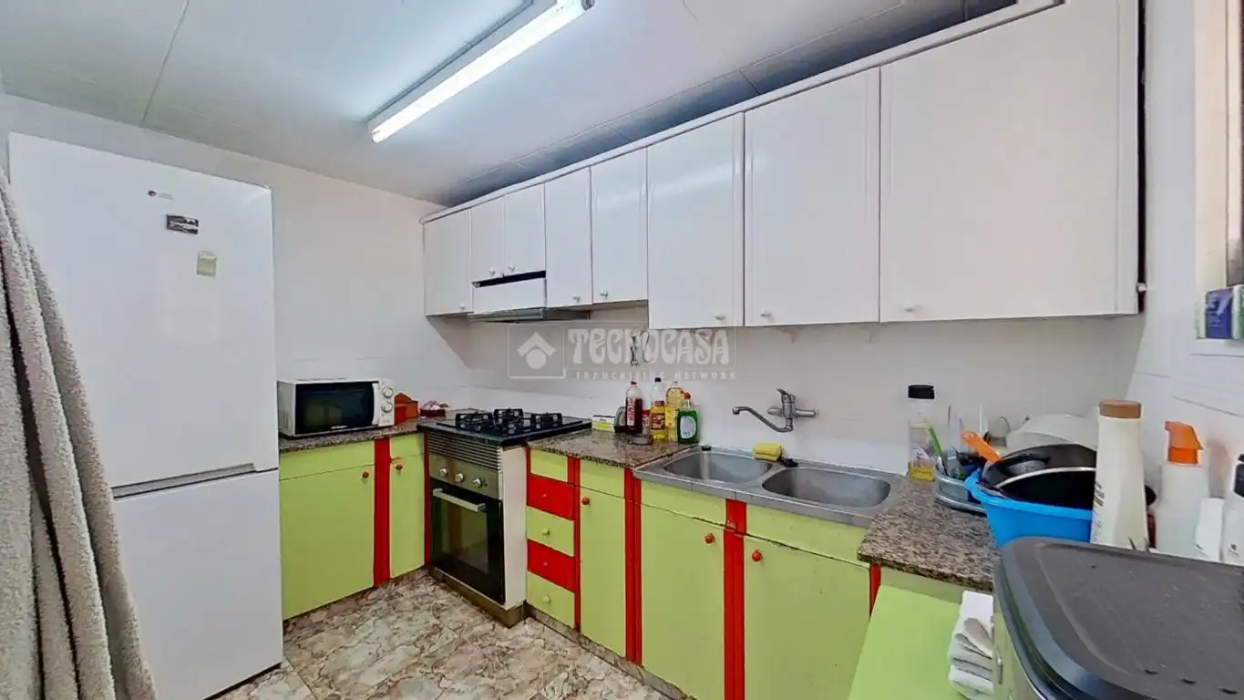 Cocina de Casa o chalet en venta en Cerdanyola del Vallès con Terraza