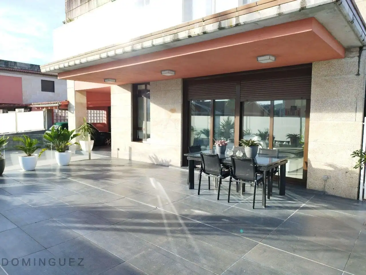 Terrassa de Casa o xalet en venda en Pontevedra Capital  amb Calefacció, Jardí privat i Terrassa