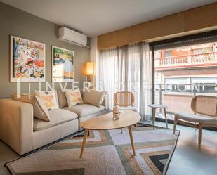 Living room of Flat to rent in  Barcelona Capital  with Air Conditioner, Heating and Balcony