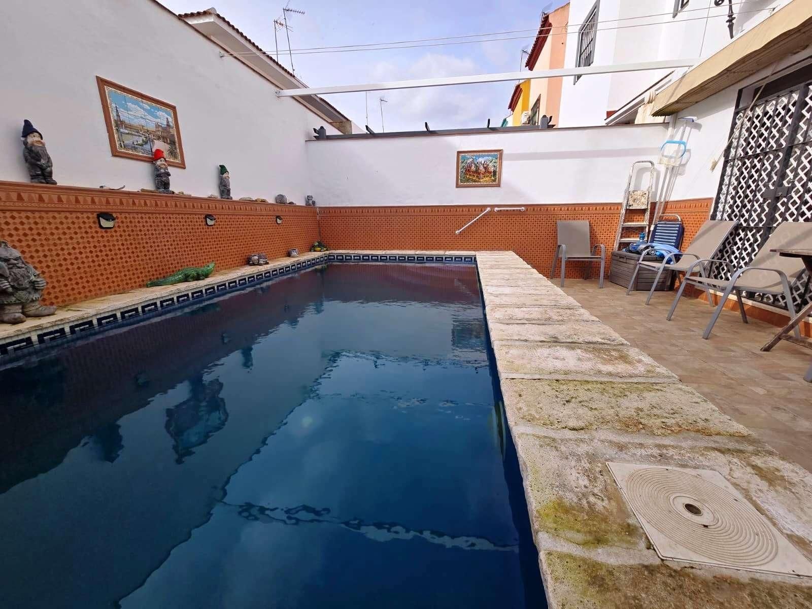 Piscina de Casa adosada en venta en Bollullos de la Mitación con Aire acondicionado, Terraza y Trastero