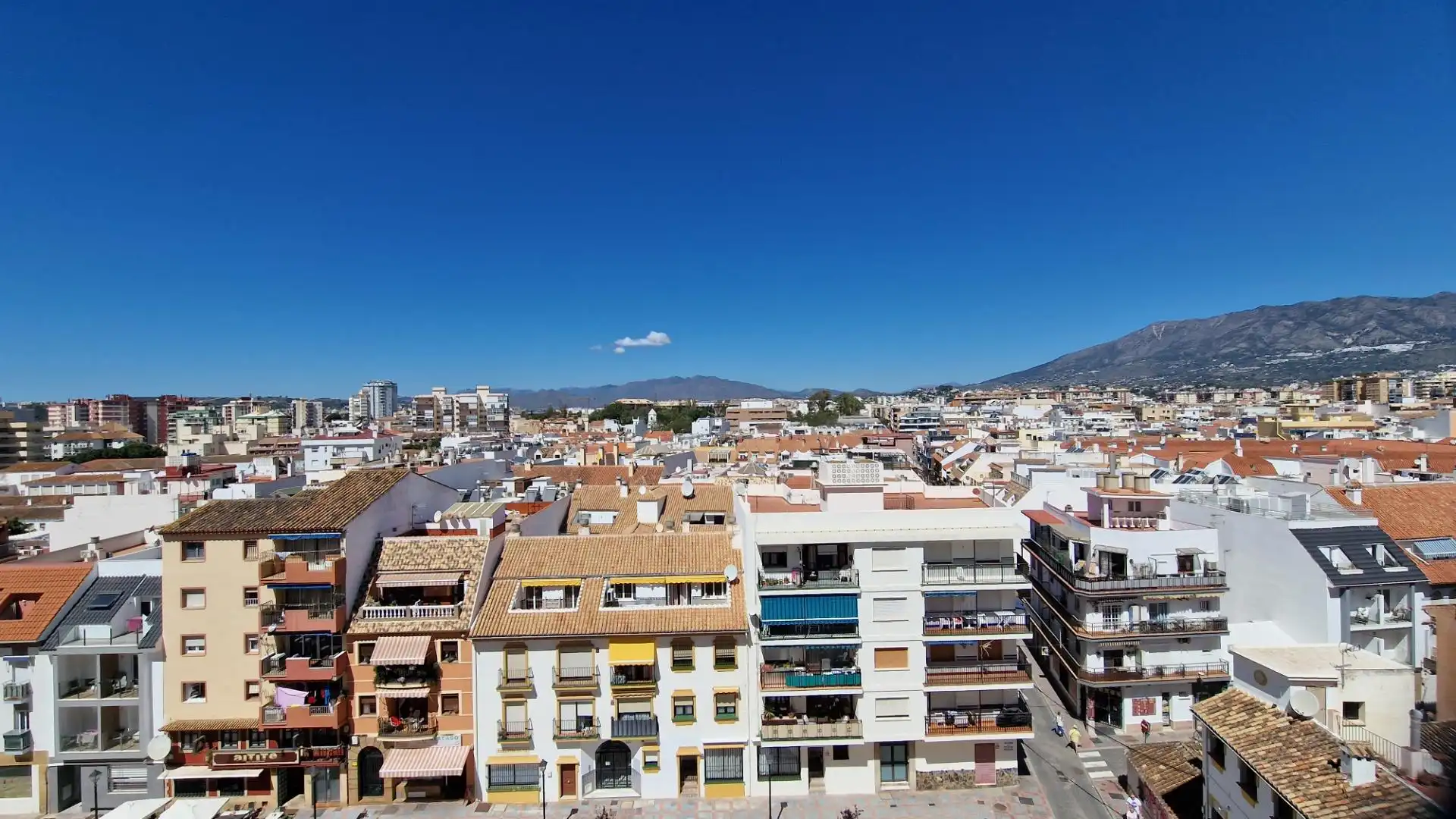 Vista exterior de Pis en venda en Fuengirola amb Terrassa