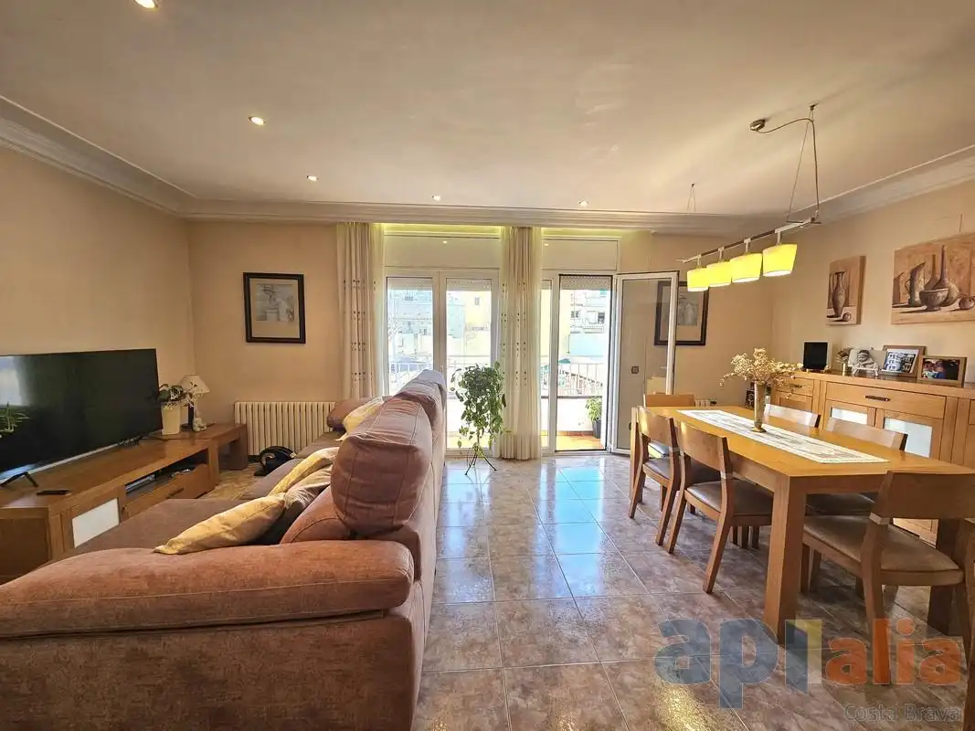 Duplex with terrace for sale in d'Almeria 46, imagen 2