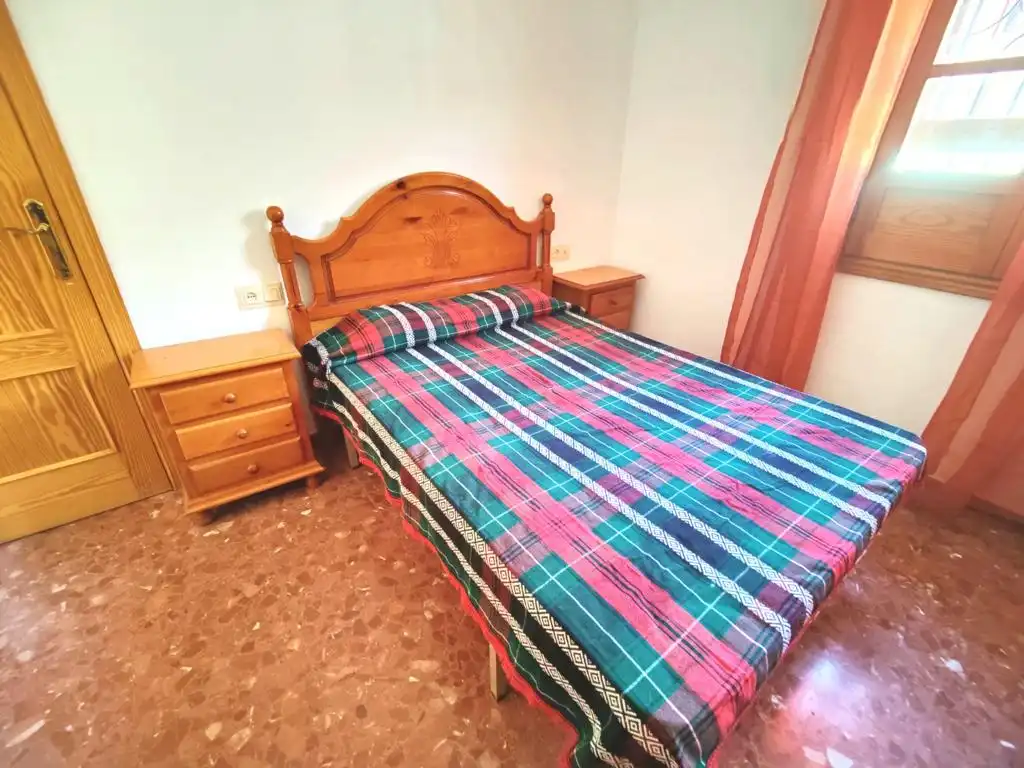 Schlafzimmer von Haus oder Chalet zum Verkauf in Granada mit Abstellraum und Möbliert