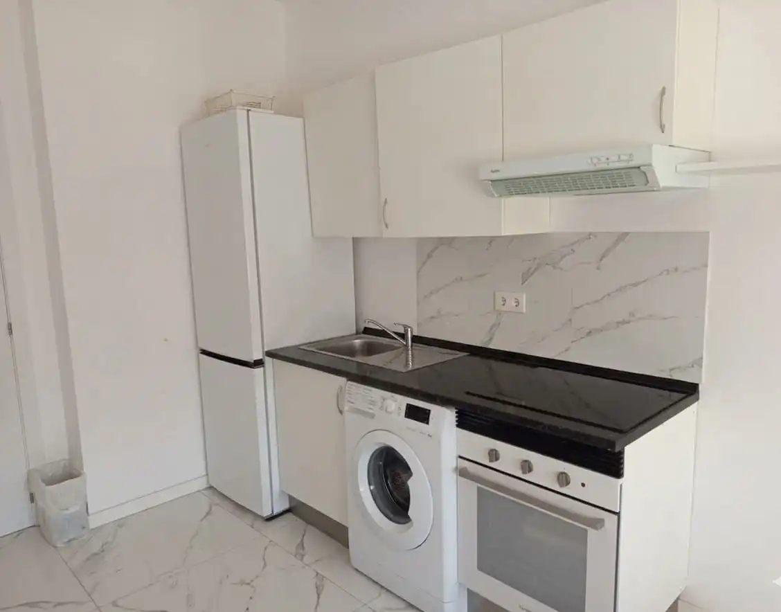 Küche von Wohnungen zum Verkauf in  Madrid Capital mit Heizung, Möbliert und Ofen