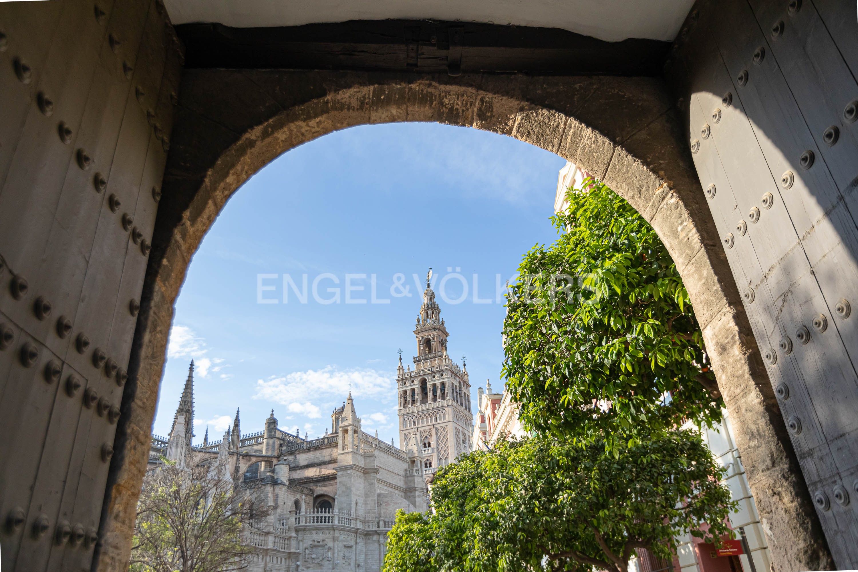 Vista exterior de Casa o xalet en venda en  Sevilla Capital amb Aire condicionat, Calefacció i Terrassa