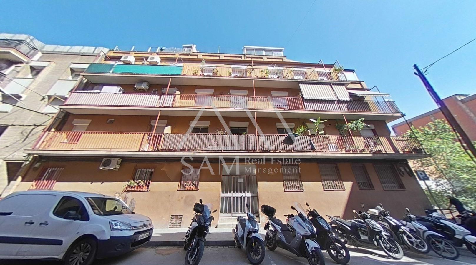 Exterior view of Attic for sale in Badalona  with Terrace and Balcony