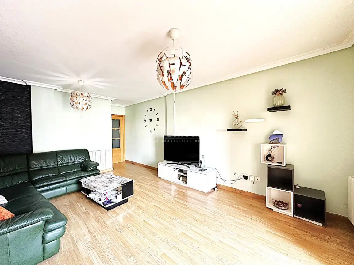 Piso con terraza en venta en C. Hornillos, imagen 10