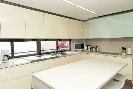 Cocina de Dúplex en venta en León Capital  con Aire acondicionado, Calefacción y Terraza