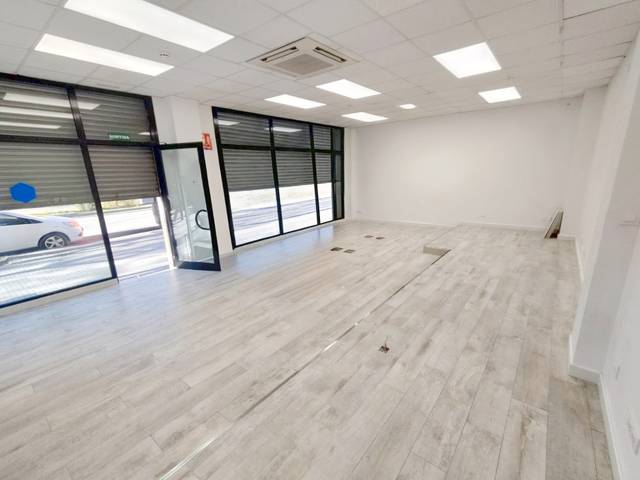 Local comercial en Venta en Vilamarina