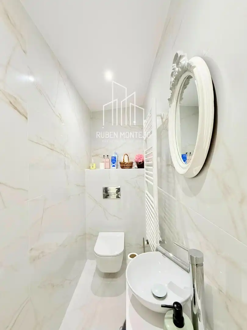 Baño de Piso de alquiler en Salamanca con Calefacción, Terraza y Amueblado
