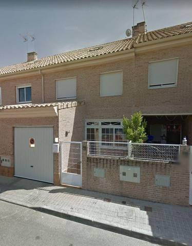 Casa adosada en Venta en Las Lomas
