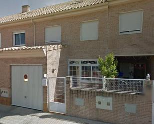 Single-family semi-detached for sale in Las Lomas