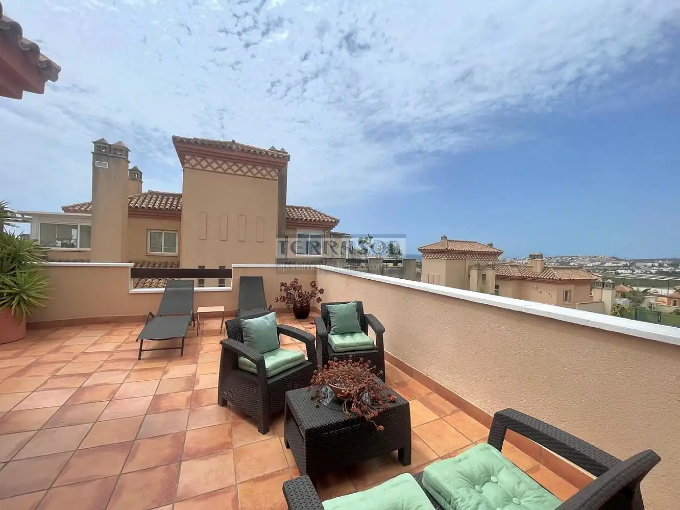Terraza de Ático en venta en Vélez-Málaga con Aire acondicionado, Calefacción y Jardín privado