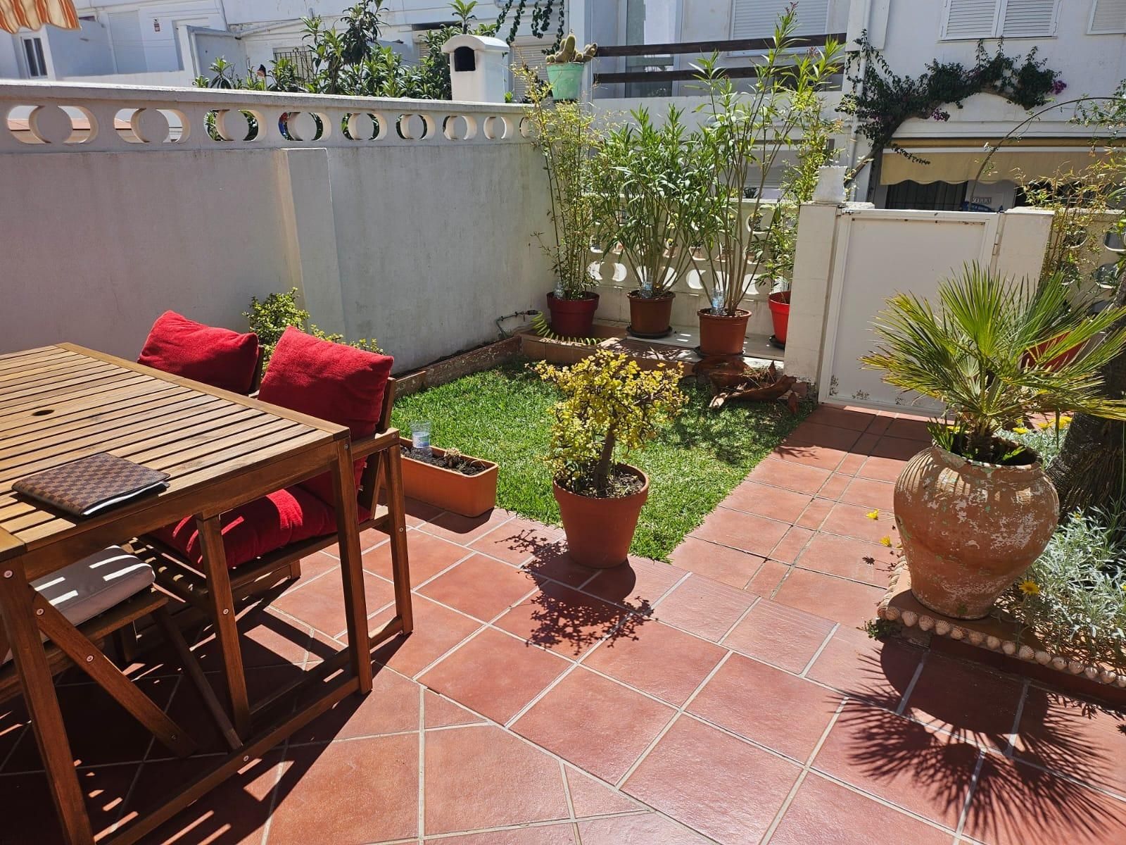 Terraza de Casa adosada en venta en Manilva con Jardín privado
