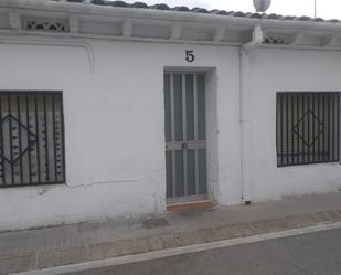 Exterior view of Single-family semi-detached for sale in Montcada i Reixac