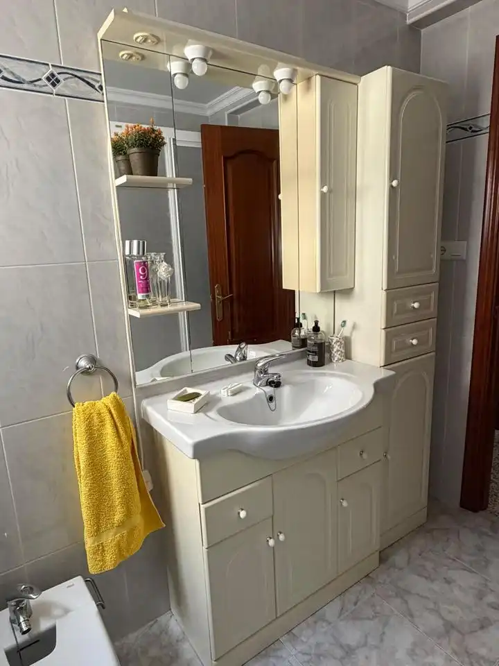 Bathroom of Flat for sale in Vélez-Málaga  with Terrace
