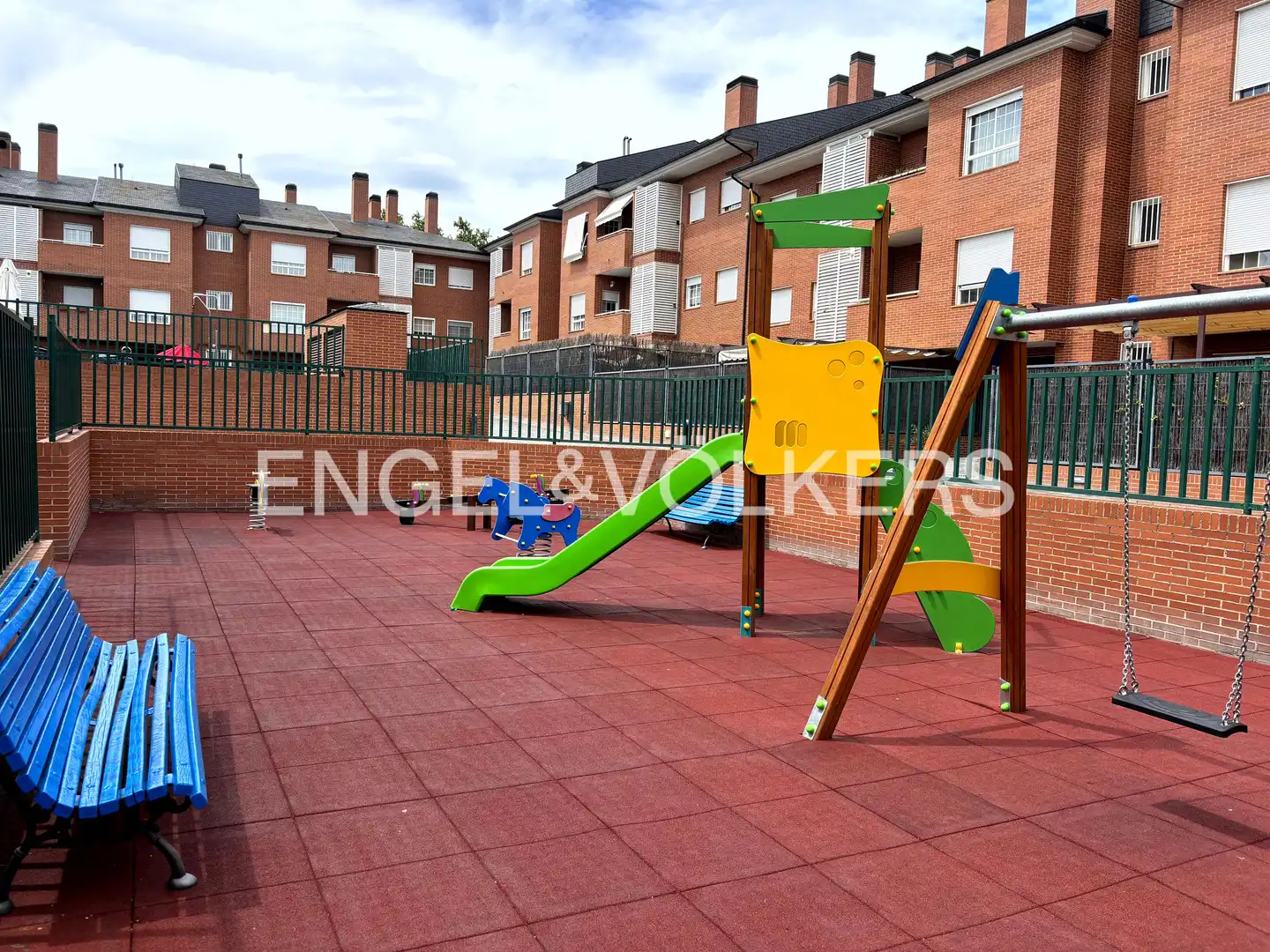 Terraza de Apartamento en venta en Las Rozas de Madrid con Aire acondicionado, Calefacción y Jardín privado
