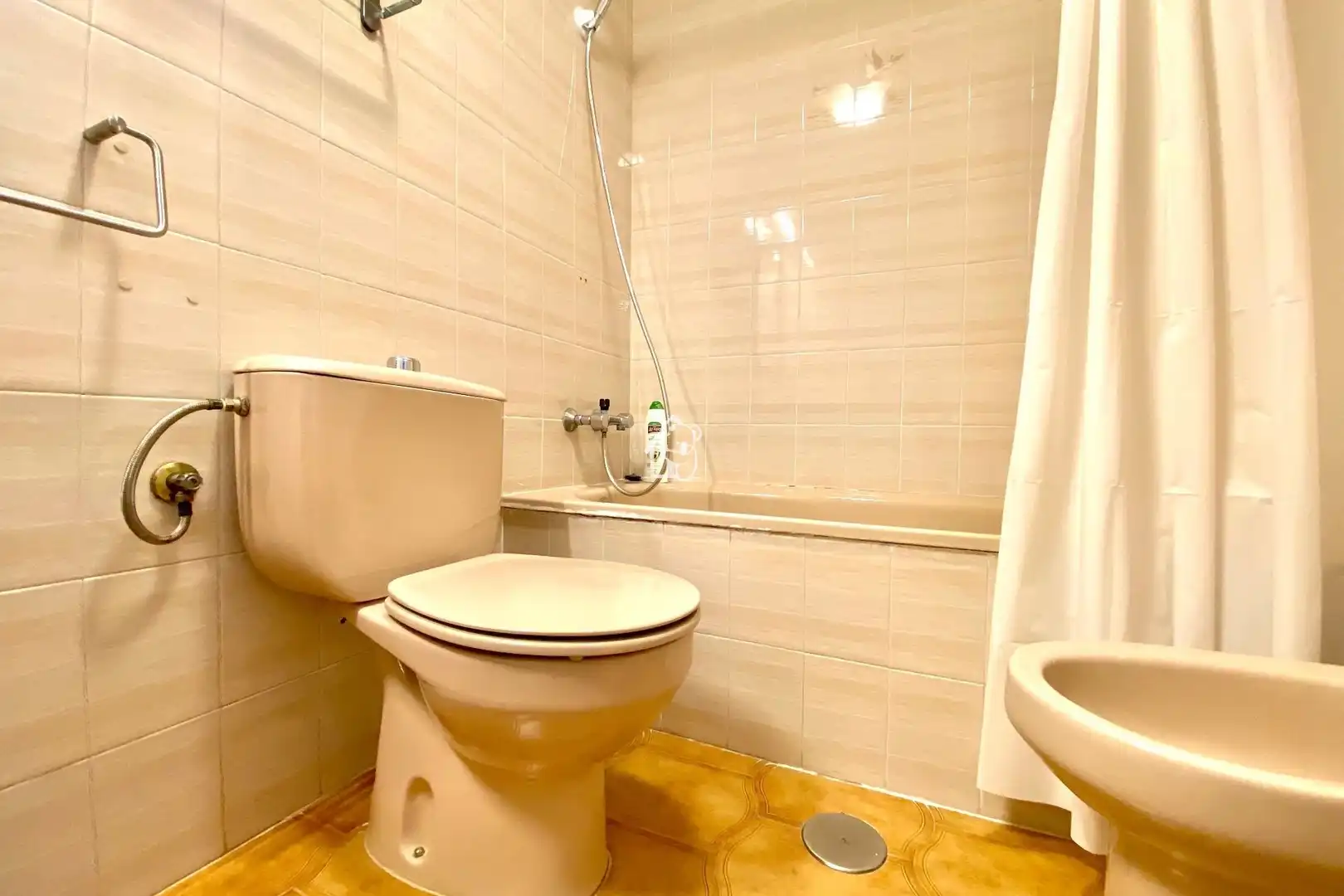 Bathroom of Flat for rent in Orihuela  with Air Conditioner, Terrace and Swimming Pool