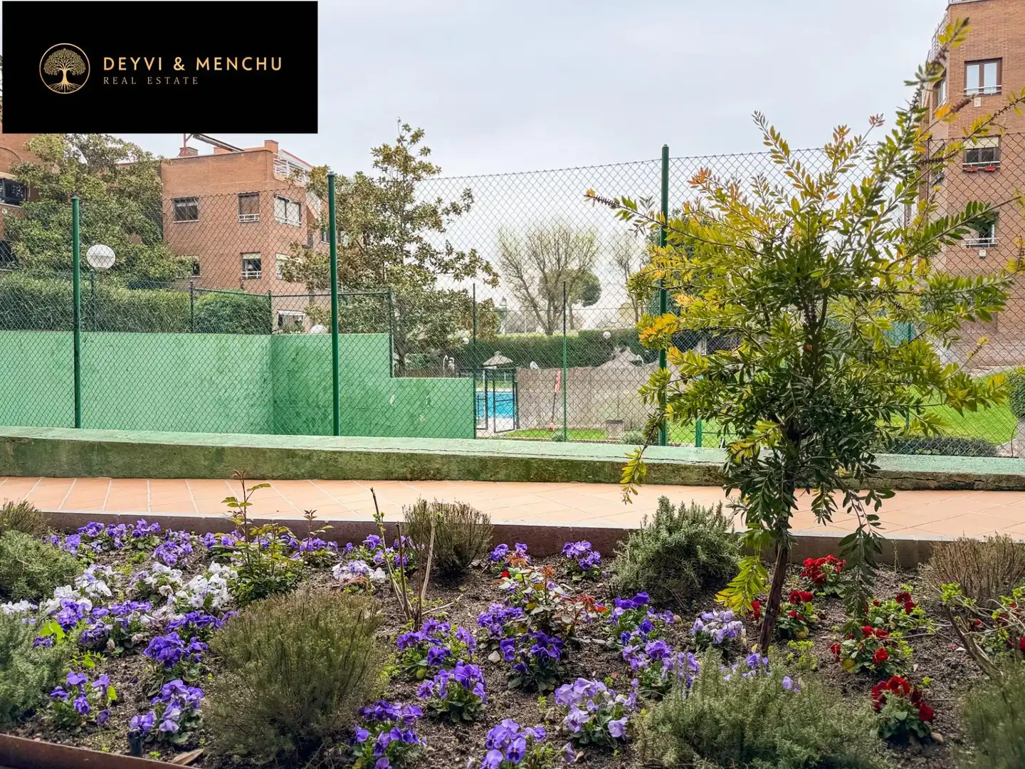 Jardín de Ático de alquiler en Pozuelo de Alarcón con Aire acondicionado, Jardín privado y Parquet