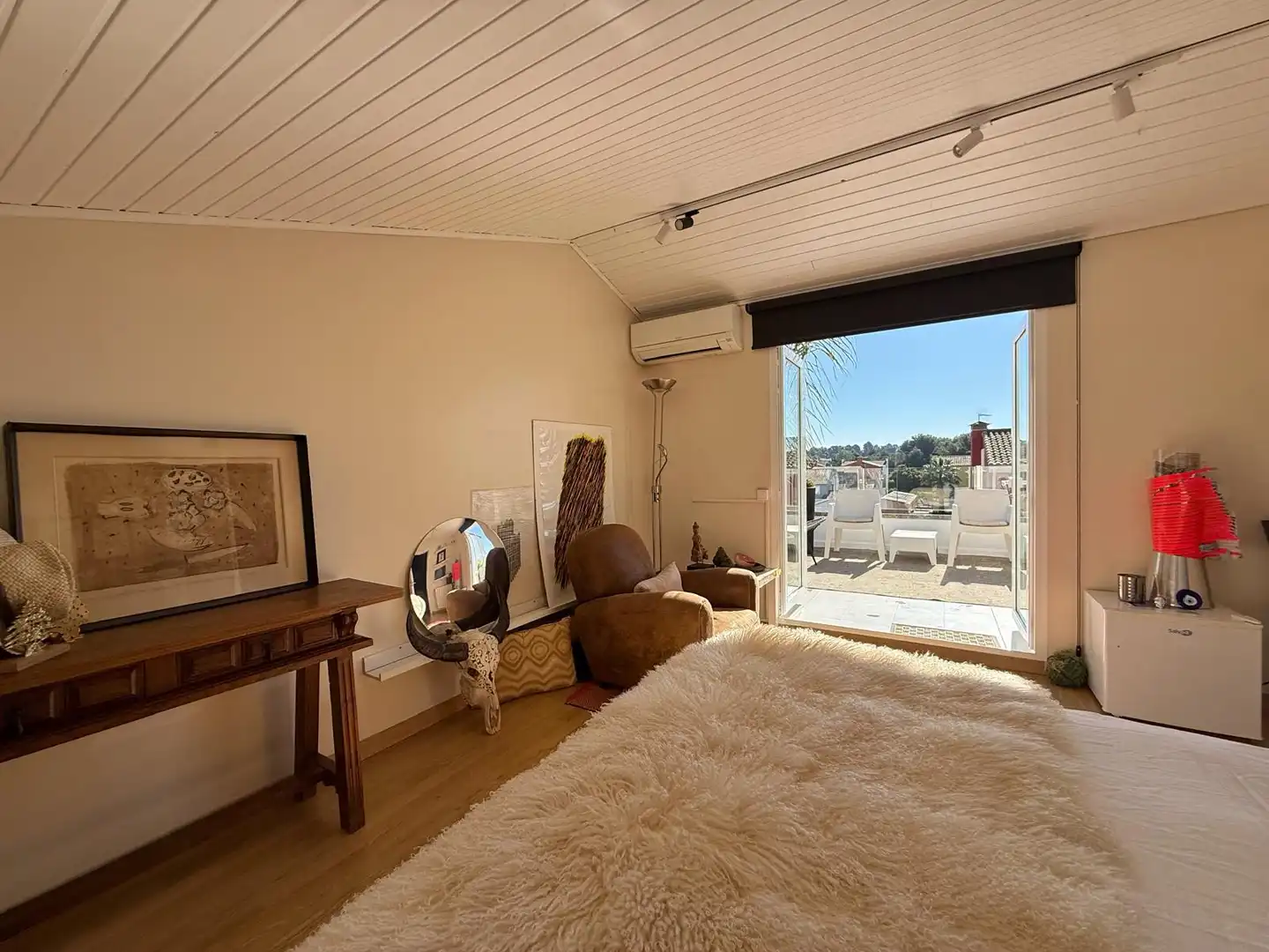 Dormitori de Casa adosada en venda en La Pobla de Vallbona amb Aire condicionat, Calefacció i Jardí privat