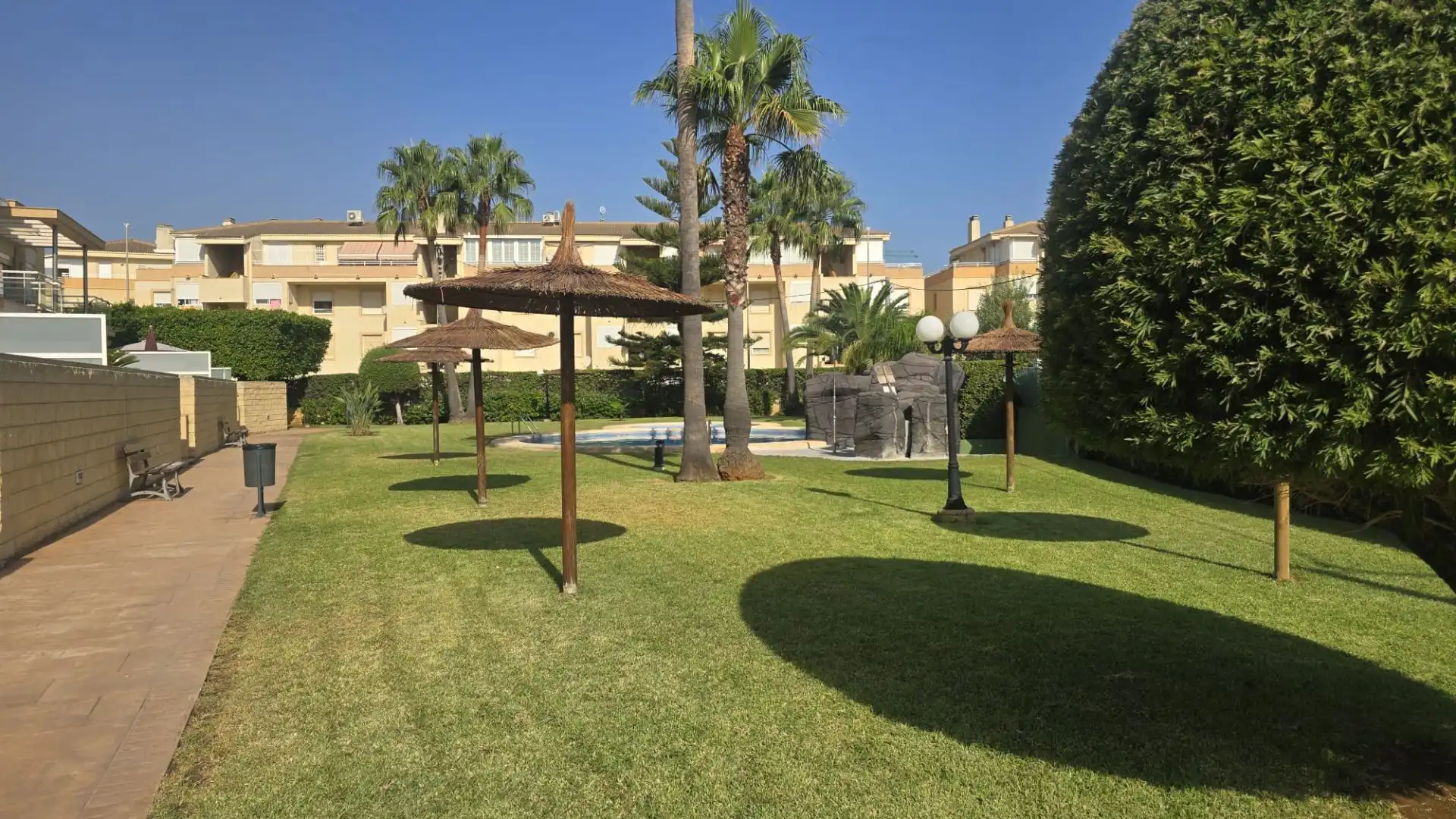 Jardí de Apartament en venda en Dénia amb Aire condicionat, Calefacció i Terrassa
