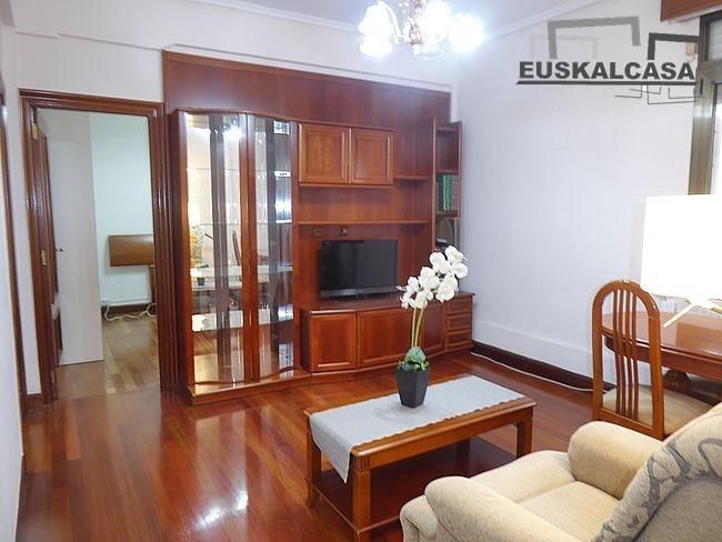 Sala de estar de Piso en venta en Bilbao  con Calefacción