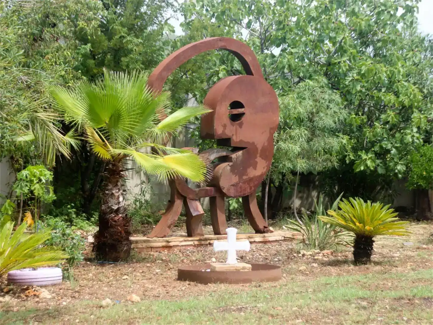 Jardí de Finca rústica en venda en Llocnou de Sant Jeroni amb Jardí privat, Piscina i Moblat