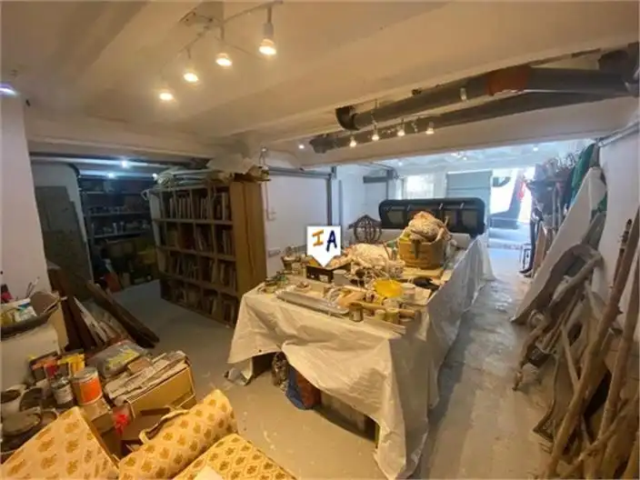 Casa adosada en venta en Frailes con Terraza, Trastero y Internet