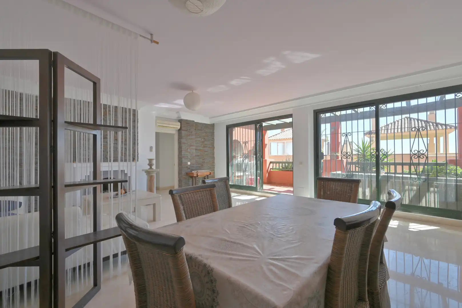 Apartment with pool for sale in Calahonda, imagen 9