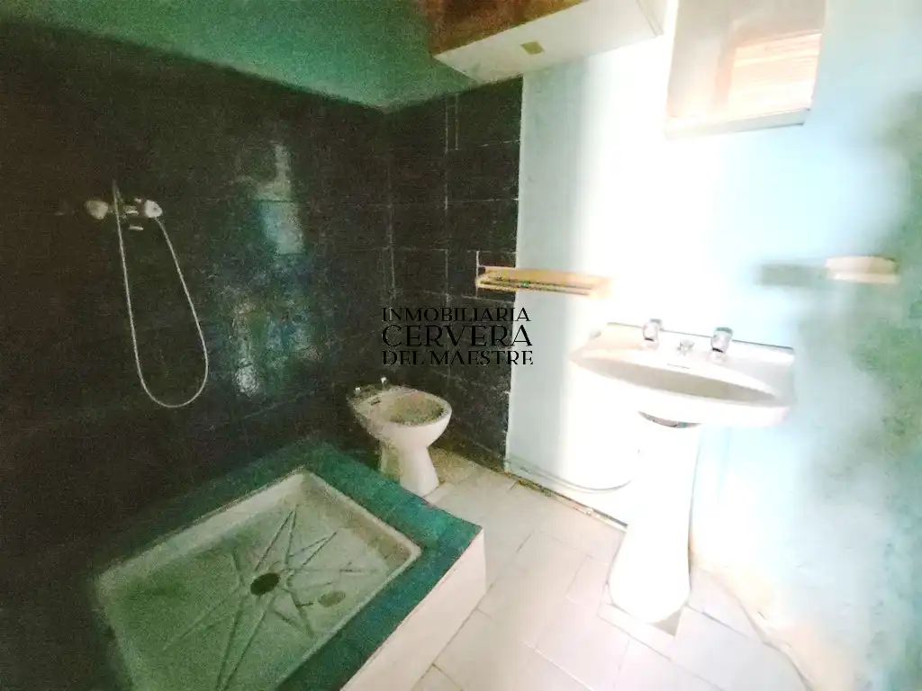 Bany de Casa o xalet en venda en Cervera del Maestre