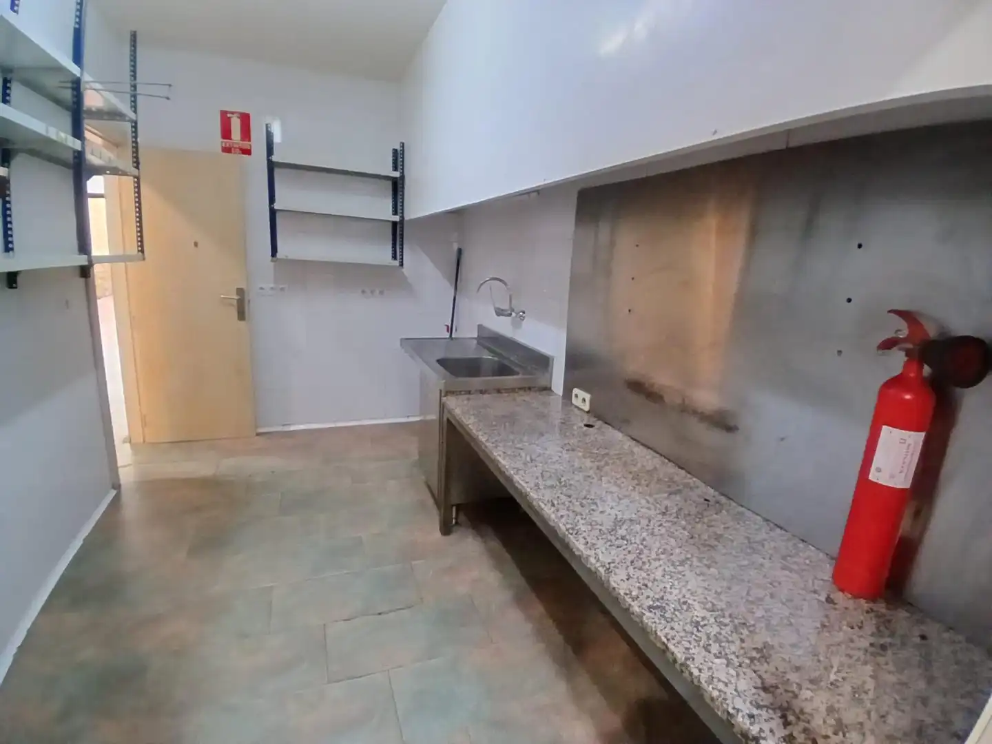 Cocina de Local de alquiler en Alcázar de San Juan