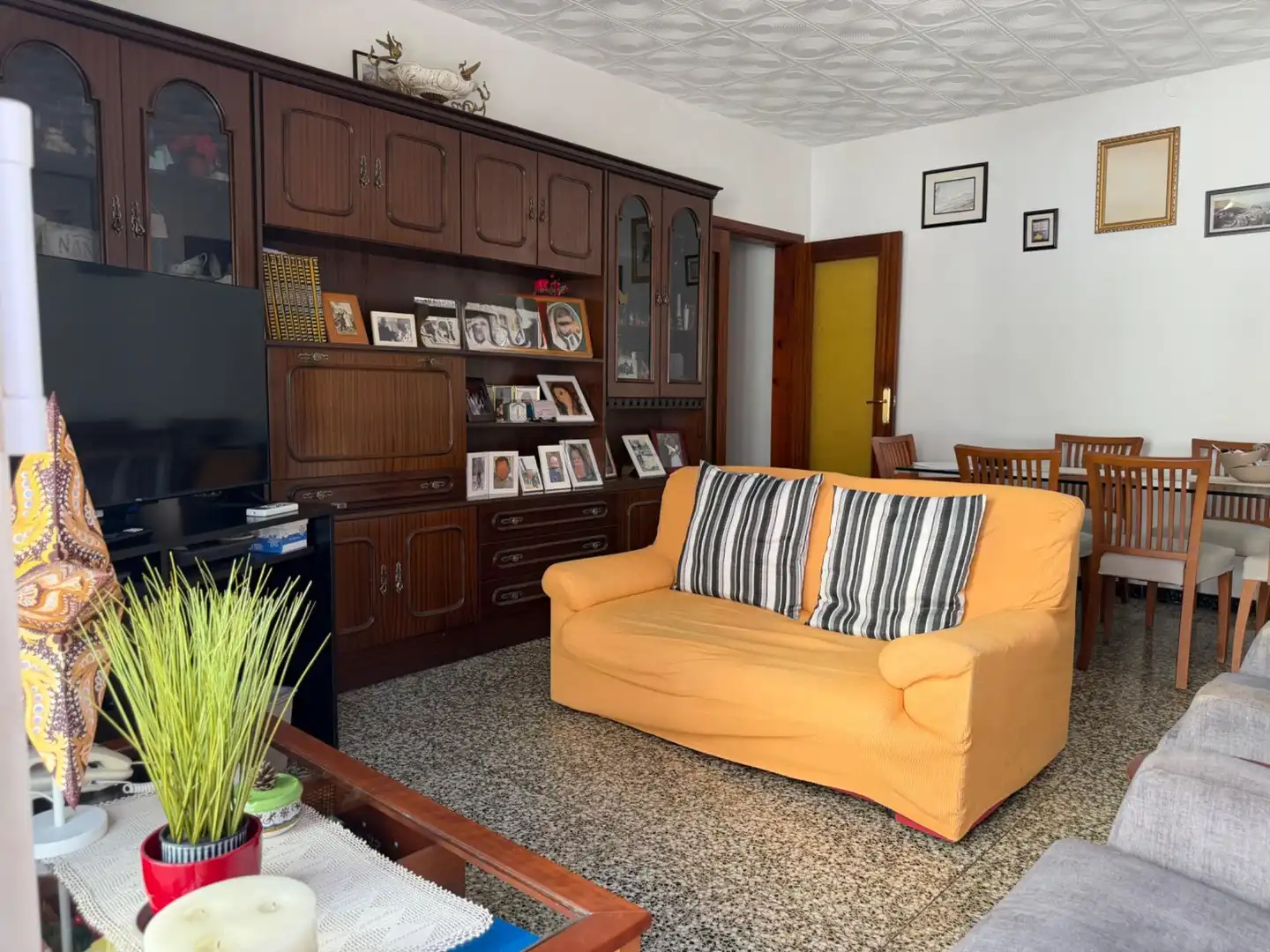 Sala d'estar de Planta baixa en venda en Mataró amb Aire condicionat, Terrassa i Balcó