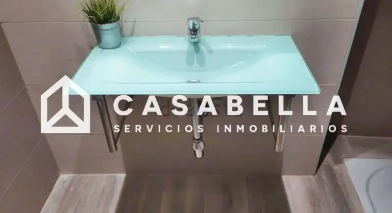 Baño de Piso en venta en Valencia con Aire acondicionado, Calefacción y Terraza