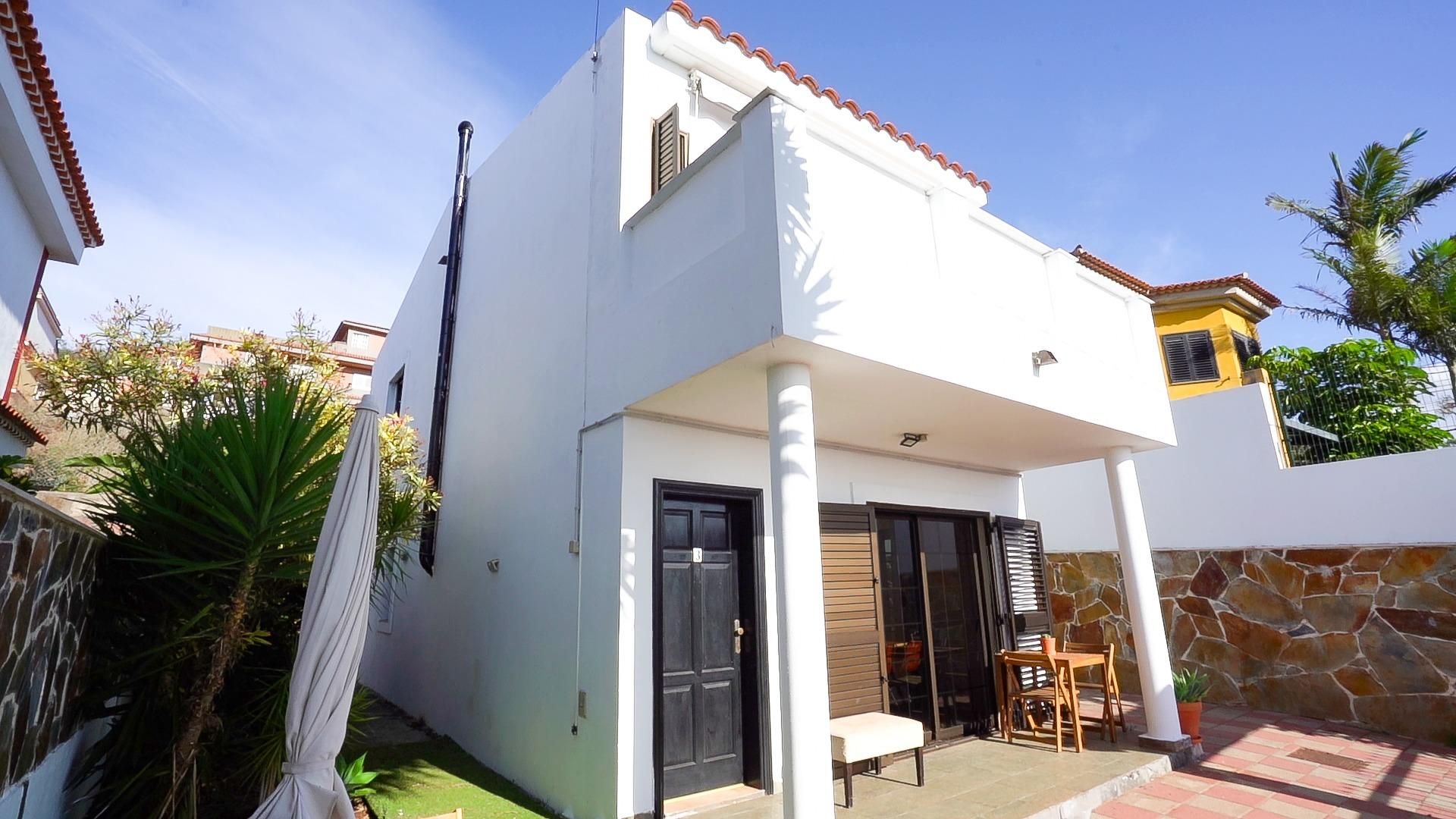 Vista exterior de Casa o xalet de lloguer en San Cristóbal de la Laguna amb Jardí privat