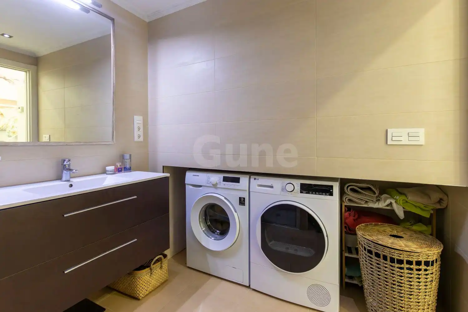 Baño de Piso en venta en Urretxu con Calefacción y Trastero