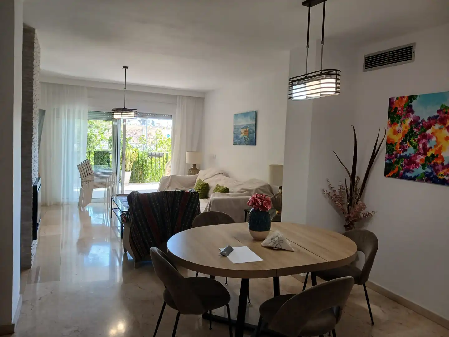 Menjador de Planta baixa de lloguer en Marbella amb Aire condicionat, Calefacció i Terrassa
