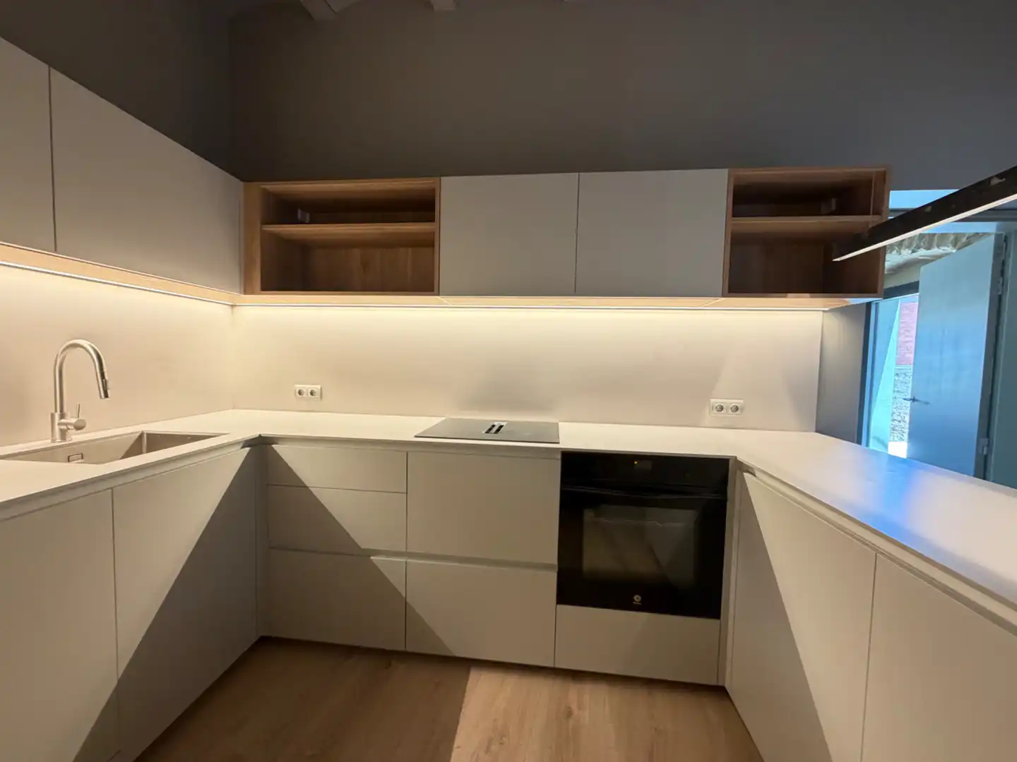 Kitchen of Flat for rent in La Bisbal d'Empordà  with Air Conditioner, Heating and Private garden