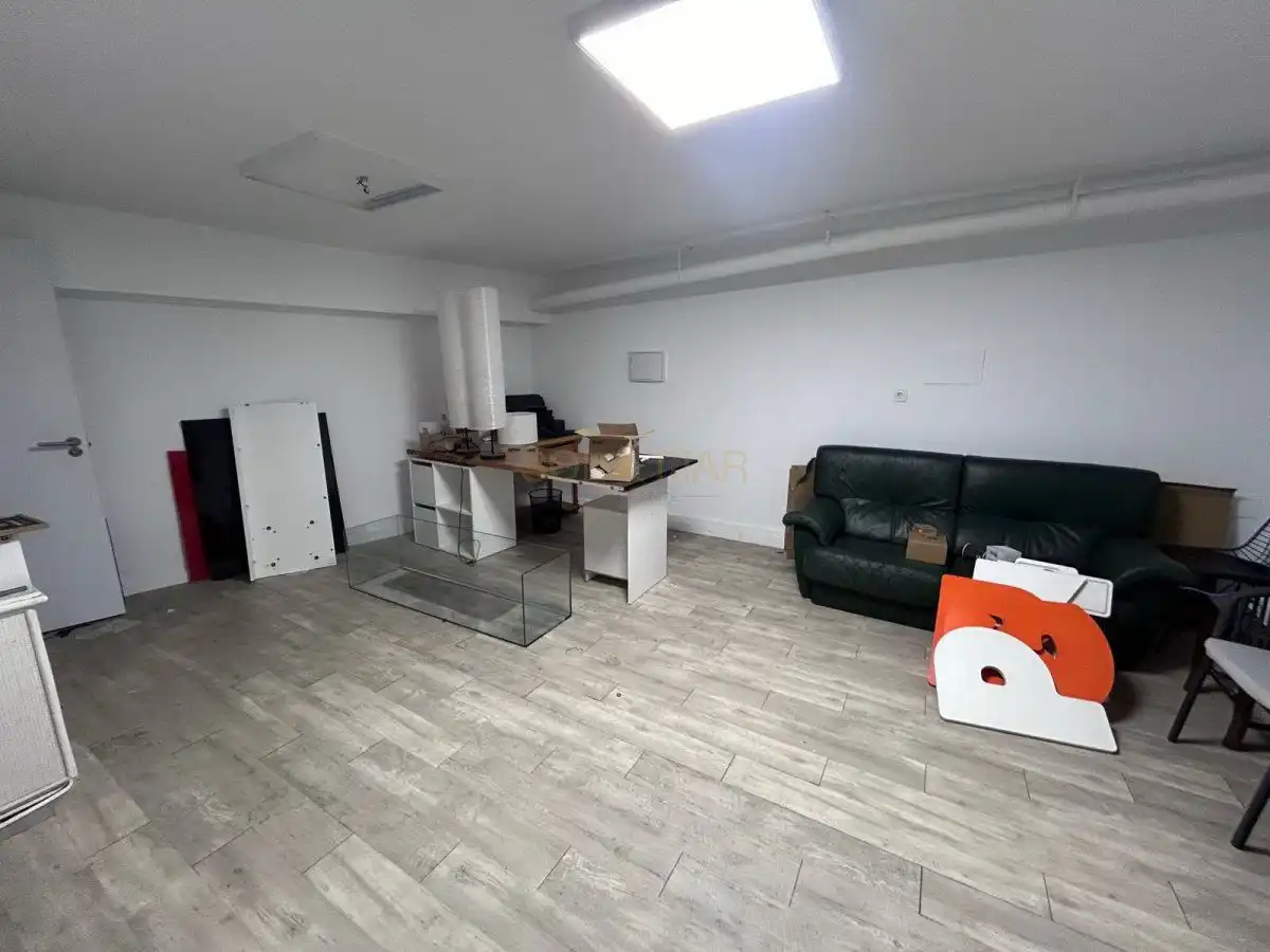 Local comercial en venda a Centro, imagen 17