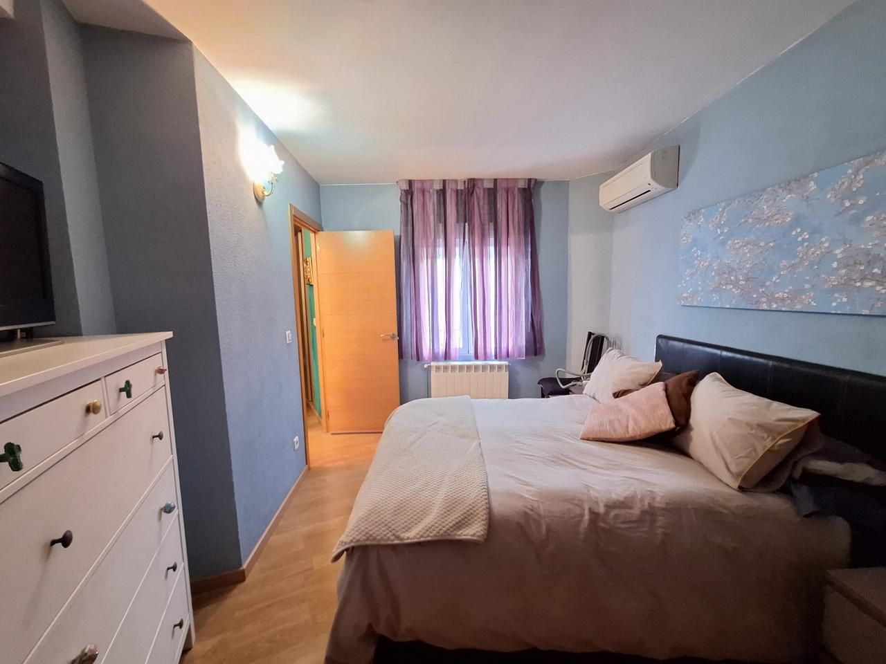 Bedroom of Flat for sale in  Madrid Capital  with Air Conditioner, Heating and Terrace