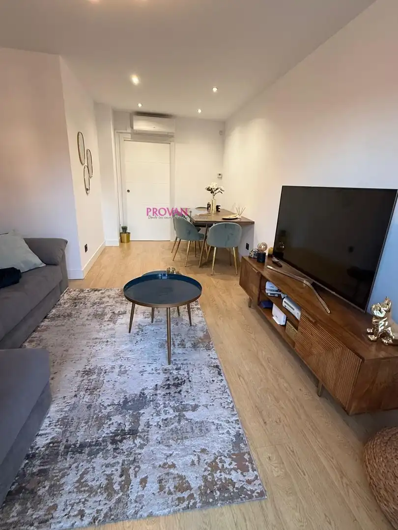 Sala de estar de Piso en venta en Alcalá de Henares con Aire acondicionado, Calefacción y Trastero