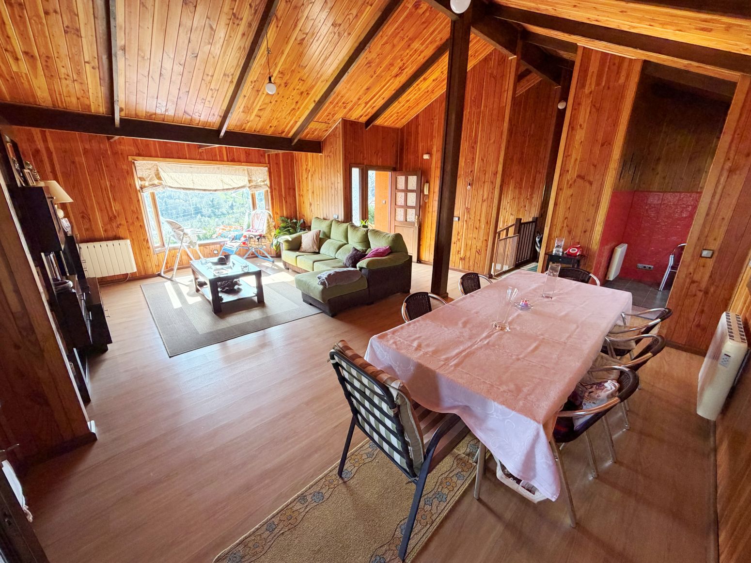 Menjador de Casa o xalet en venda en Illas amb Calefacció, Parquet i Terrassa