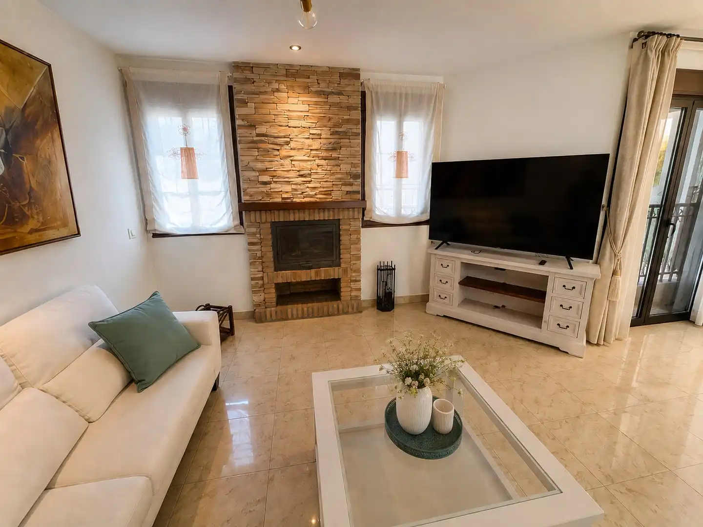 Sala d'estar de Casa o xalet en venda en Antequera amb Jardí privat, Traster i Piscina